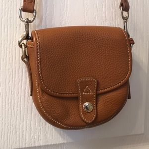 Dooney & Bourke purse